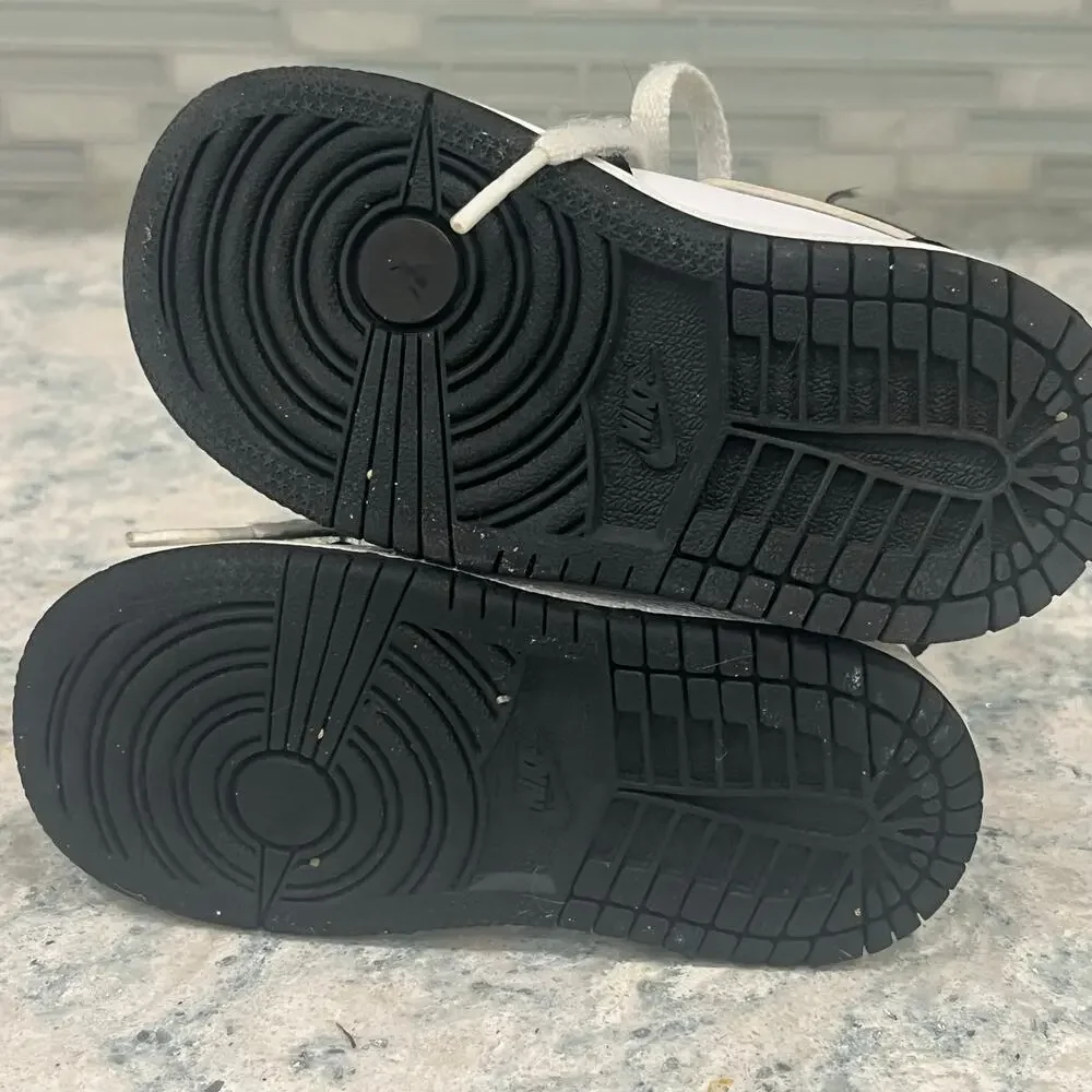 Nike Air Jordan 1 Retro Mid Black Gold White Toddler Boy's 5.5 Shoe BQ6933-007